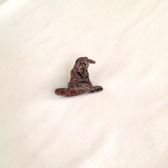 Accessories - 🍏50% OFF/3+...The Sorting Hat Pin (Harry Potter)